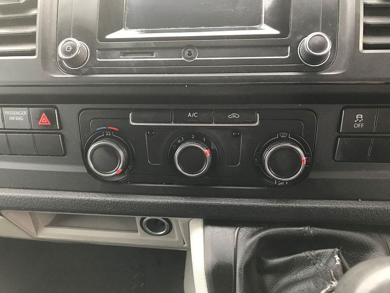 Volkswagen Transporter 2.0 TDI T30 BlueMotion Tech Startline Panel Van 5dr Diesel Manual FWD LWB Euro 6 (s/s) (102 ps) 5dr Manual 2026