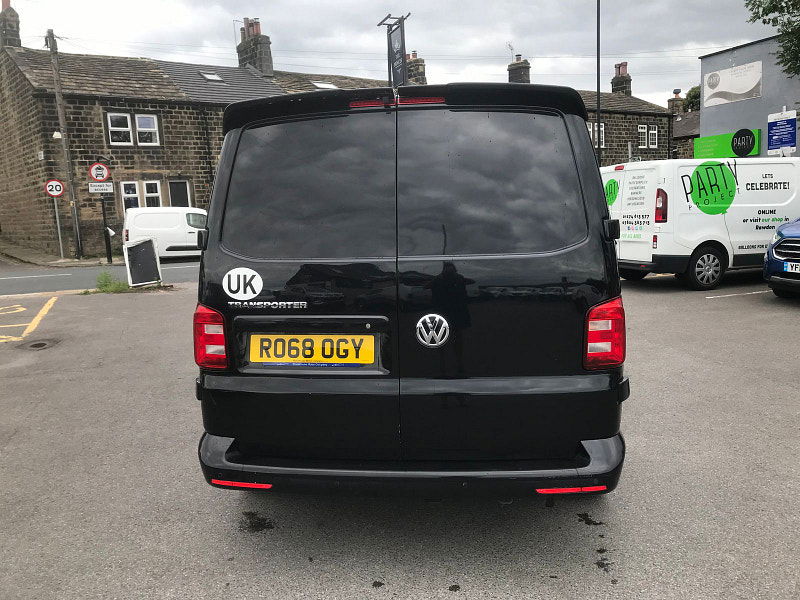 Volkswagen Transporter 2.0L T28 Highline TDI BlueMotion Technology Semi-Auto Diesel Semi Automatic Euro 6 (147 bhp) 5dr Semi Automatic 2025