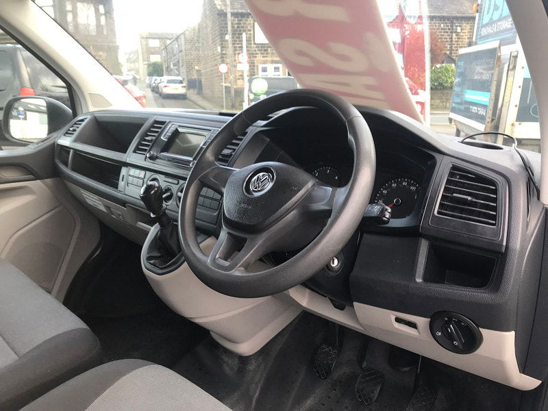 Volkswagen Transporter 2.0L T30 TDI P/V STARTLINE BMT Diesel Manual Euro 6 (101 bhp) 5dr Manual 2025