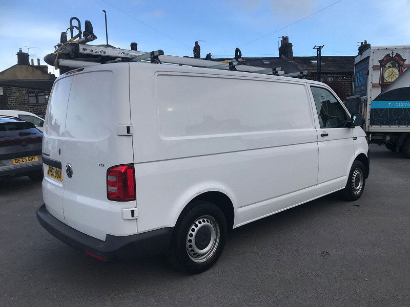 Volkswagen Transporter 2.0L T30 TDI P/V STARTLINE BMT Diesel Manual Euro 6 (101 bhp) 5dr Manual 2025