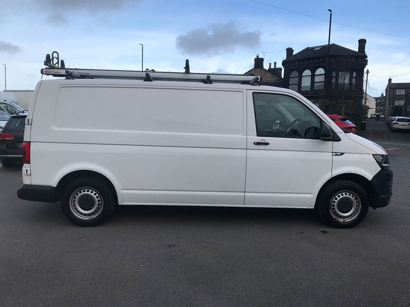 Volkswagen Transporter 2.0L T30 TDI P/V STARTLINE BMT Diesel Manual Euro 6 (101 bhp) 5dr Manual 2025