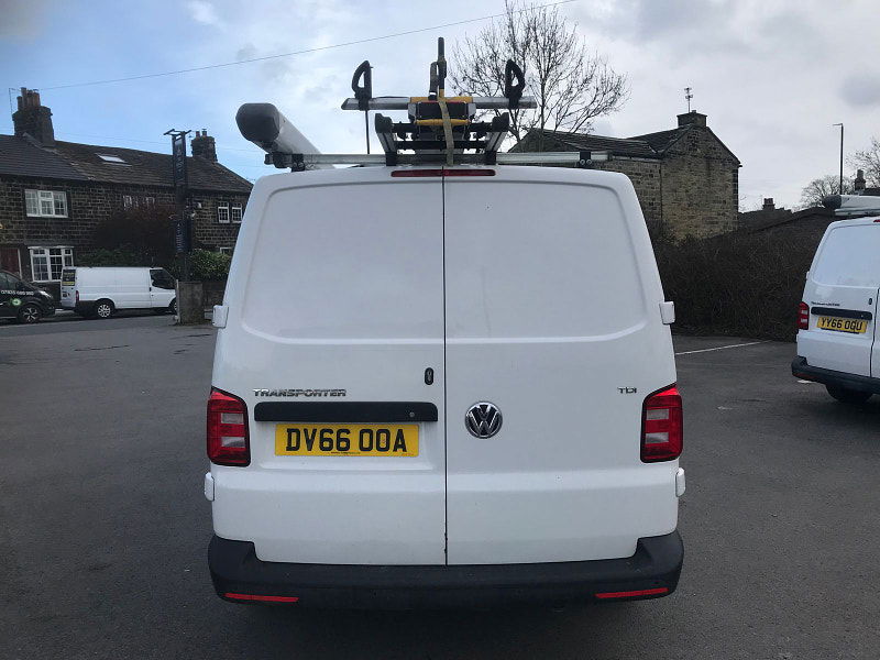 Volkswagen Transporter 2.0L T30 TDI P/V STARTLINE BMT Diesel Manual Euro 6 (101 bhp) 5dr Manual 2025