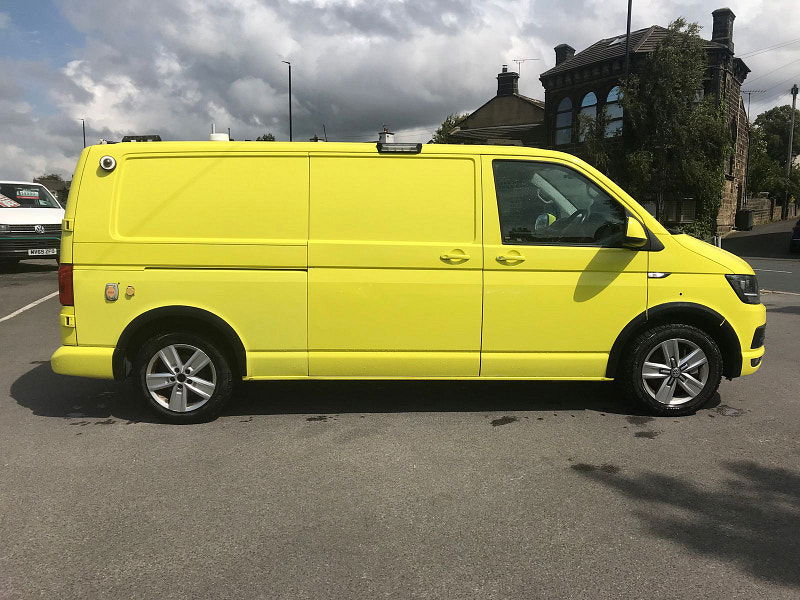 Volkswagen Transporter 2.0L T32 Highline TDI BlueMotion Technology 4Motion Diesel Manual Euro 6 (138 bhp) 6dr Manual 2025