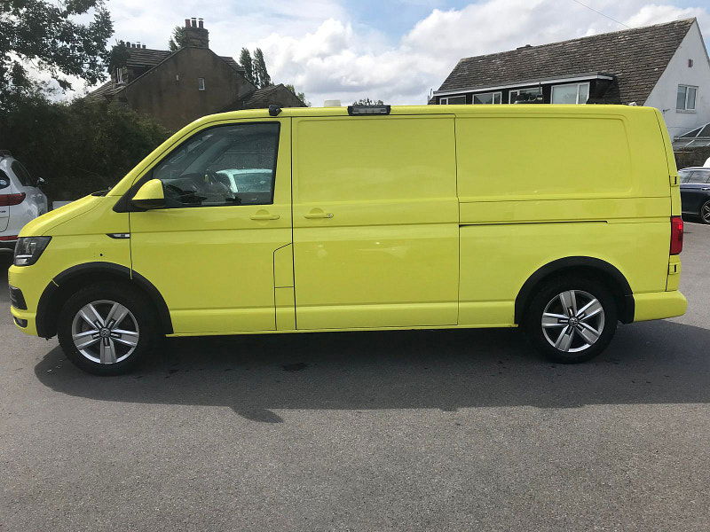Volkswagen Transporter 2.0L T32 Highline TDI BlueMotion Technology 4Motion Diesel Manual Euro 6 (138 bhp) 6dr Manual 2025
