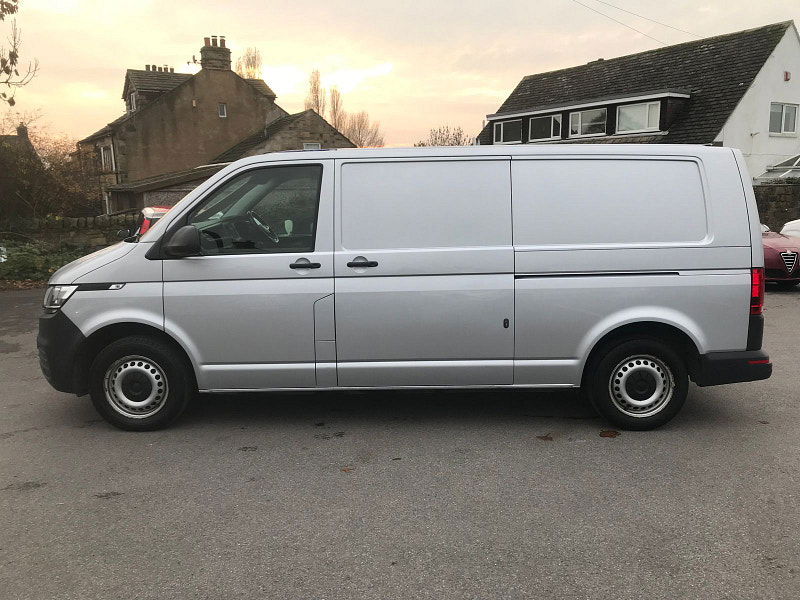 Volkswagen Transporter 2.0L T32 StartLine TDI Diesel Manual Euro 6 (148 bhp) 5dr Manual 2025