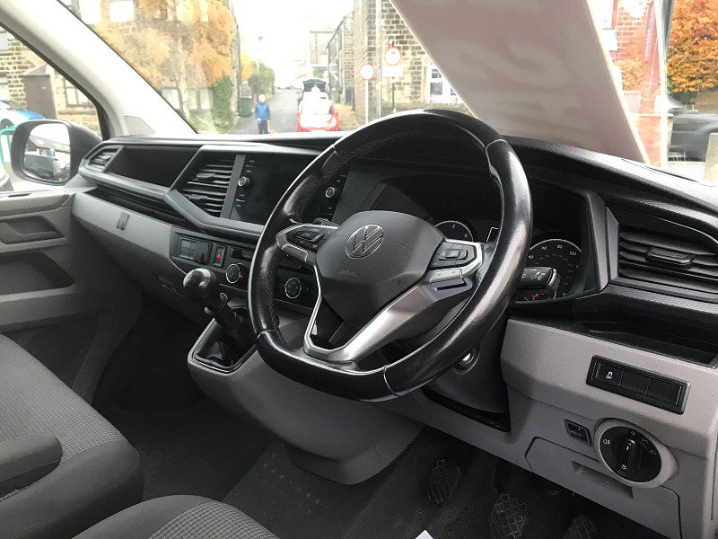 Volkswagen Transporter 2.0L T32 StartLine TDI Diesel Manual Euro 6 (148 bhp) 5dr Manual 2025