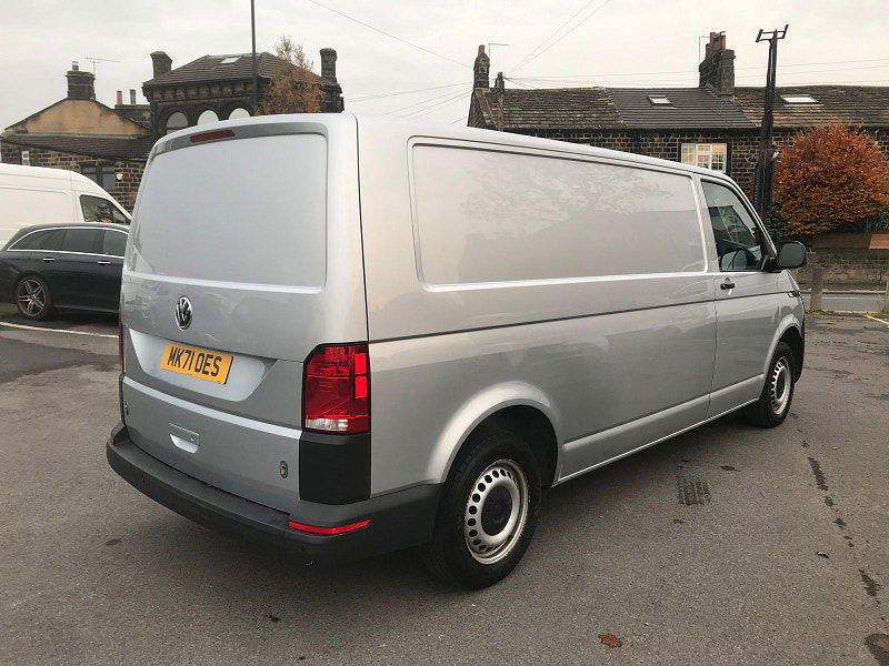 Volkswagen Transporter 2.0L T32 StartLine TDI Diesel Manual Euro 6 (148 bhp) 5dr Manual 2025