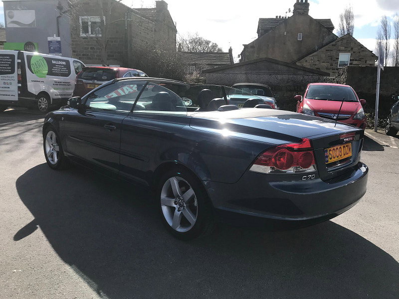 Volvo C70 2.0D Sport Convertible 2dr Diesel Manual (161 g/km, 134 bhp) 2dr Manual 2026