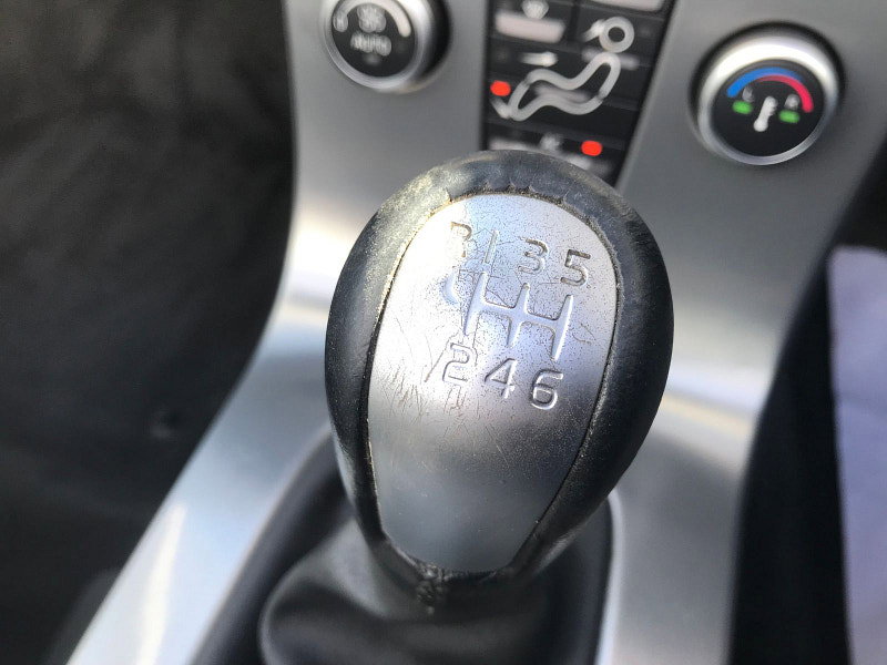 Volvo C70 2.0D Sport Convertible 2dr Diesel Manual (161 g/km, 134 bhp) 2dr Manual 2026