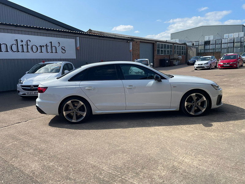 Audi A4 2.0 TDI 35 Black Edition Saloon 4dr Diesel S Tronic Euro 6 (s/s) (163 ps) 4dr Automatic 2025