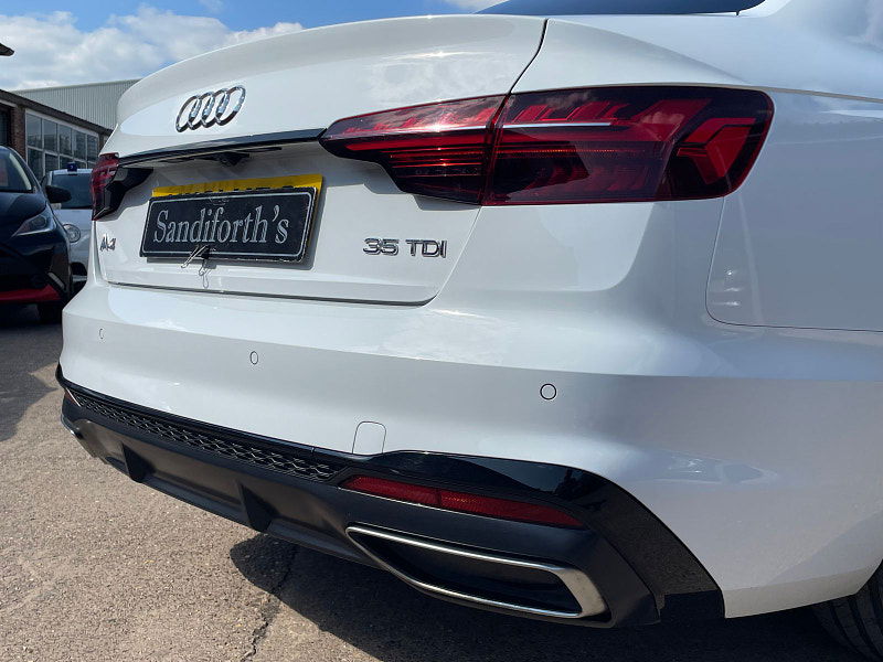 Audi A4 2.0 TDI 35 Black Edition Saloon 4dr Diesel S Tronic Euro 6 (s/s) (163 ps) 4dr Automatic 2025