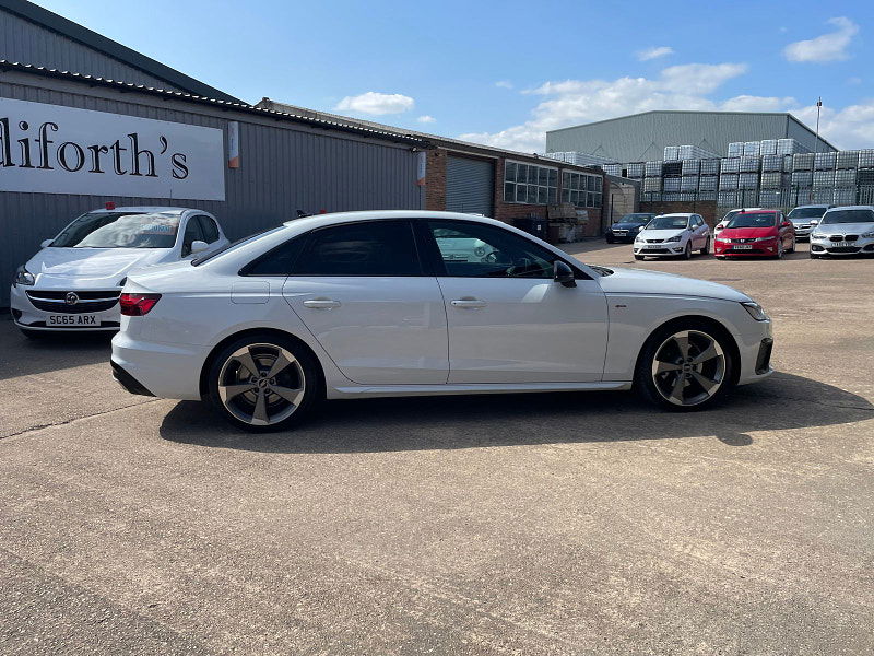 Audi A4 2.0 TDI 35 Black Edition Saloon 4dr Diesel S Tronic Euro 6 (s/s) (163 ps) 4dr Automatic 2025