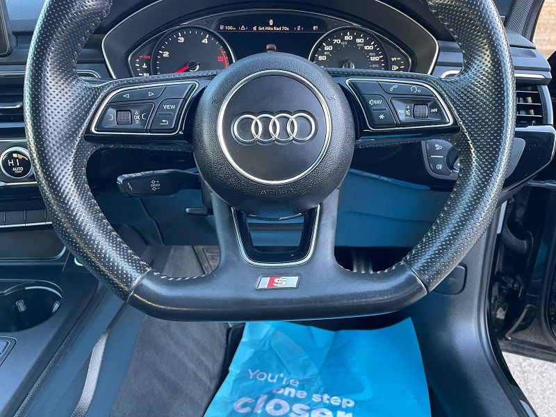 Audi A4 2.0 TDI Black Edition Saloon 4dr Diesel S Tronic quattro Euro 6 (s/s) (190 ps) 4dr Automatic 2025