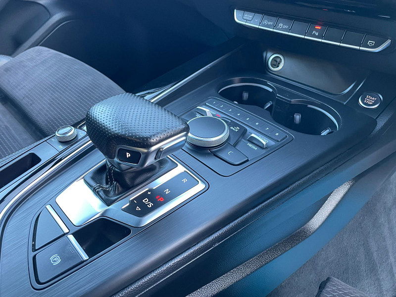 Audi A4 2.0 TDI Black Edition Saloon 4dr Diesel S Tronic quattro Euro 6 (s/s) (190 ps) 4dr Automatic 2025