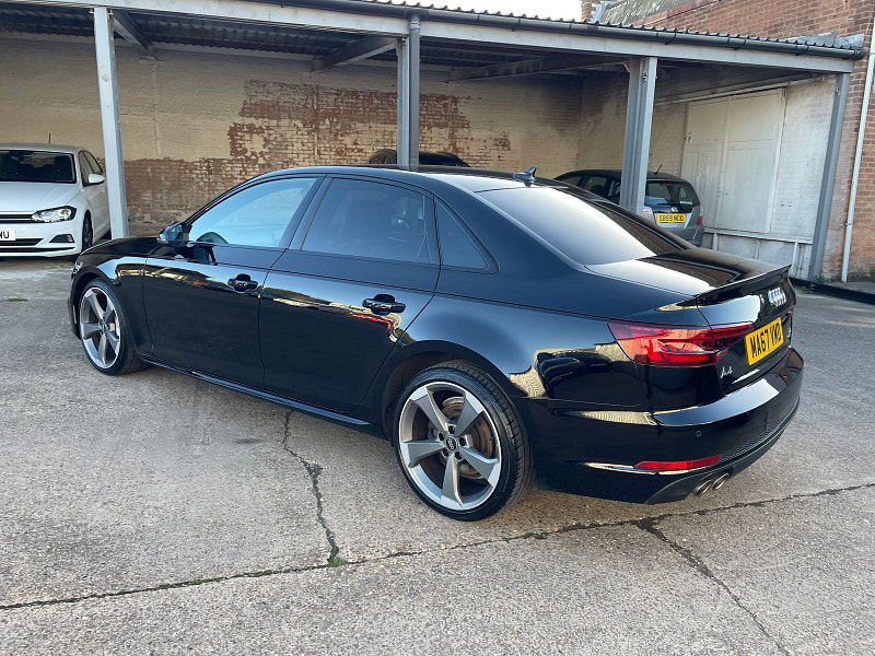 Audi A4 2.0 TDI Black Edition Saloon 4dr Diesel S Tronic quattro Euro 6 (s/s) (190 ps) 4dr Automatic 2025