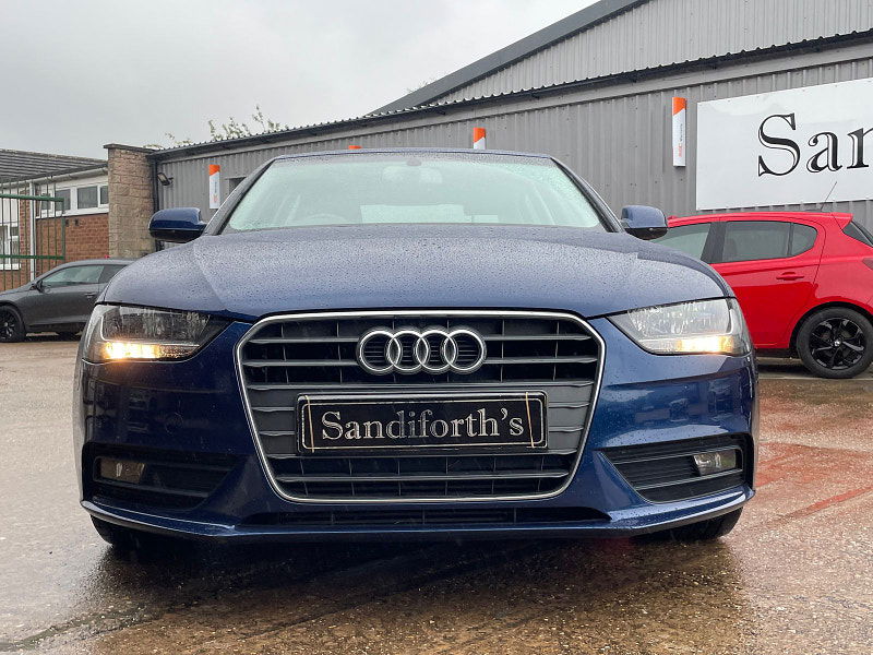 Audi A4 2.0 TDI SE Saloon 4dr Diesel Manual Euro 5 (s/s) (143 ps) Only 56k 5 Services 4dr Manual 2025