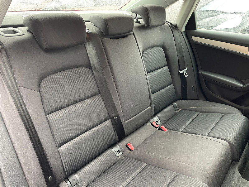 Audi A4 2.0 TDI SE Saloon 4dr Diesel Manual Euro 5 (s/s) (143 ps) Only 56k 5 Services 4dr Manual 2025