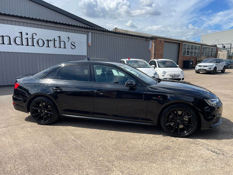 Audi A4 2.0 TFSI S line Saloon 4dr Petrol S Tronic quattro Euro 6 (s/s) (252 ps) 4dr Automatic 2025