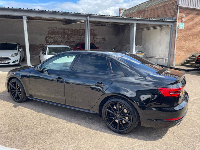 Audi A4 2.0 TFSI S line Saloon 4dr Petrol S Tronic quattro Euro 6 (s/s) (252 ps) 4dr Automatic 2025