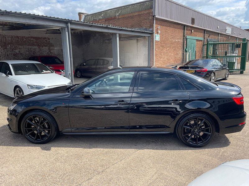 Audi A4 2.0 TFSI S line Saloon 4dr Petrol S Tronic quattro Euro 6 (s/s) (252 ps) 4dr Automatic 2025