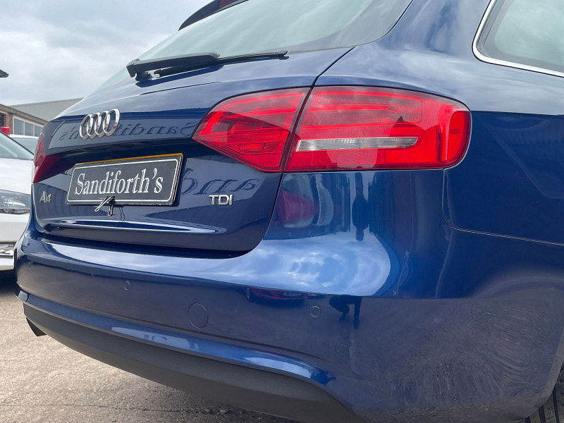 Audi A4 Avant 2.0 TDIe SE Technik Estate 5dr Diesel Manual Euro 5 (s/s) (136 ps) 5dr Manual 2025