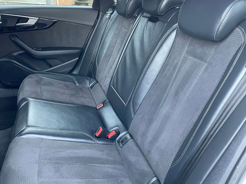 Audi A4 Avant 2.0 TFSI 35 Black Edition Estate 5dr Petrol Manual Euro 6 (s/s) (150 ps) 5dr Manual 2026