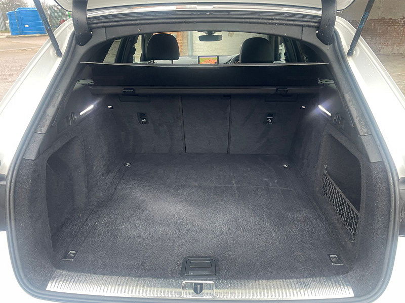 Audi A4 Avant 2.0 TFSI 35 Black Edition Estate 5dr Petrol Manual Euro 6 (s/s) (150 ps) 5dr Manual 2026