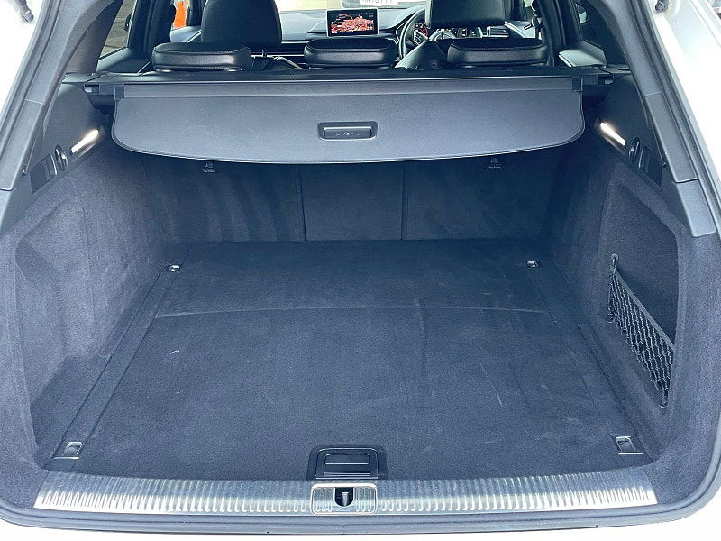 Audi A4 Avant 2.0 TFSI 35 Black Edition Estate 5dr Petrol Manual Euro 6 (s/s) (150 ps) 5dr Manual 2026