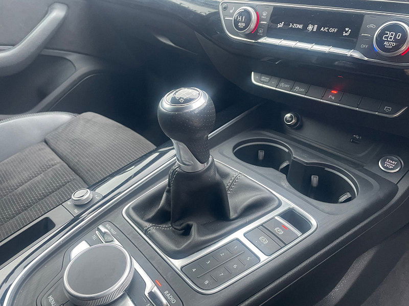 Audi A4 Avant 2.0 TFSI 35 Black Edition Estate 5dr Petrol Manual Euro 6 (s/s) (150 ps) 5dr Manual 2026