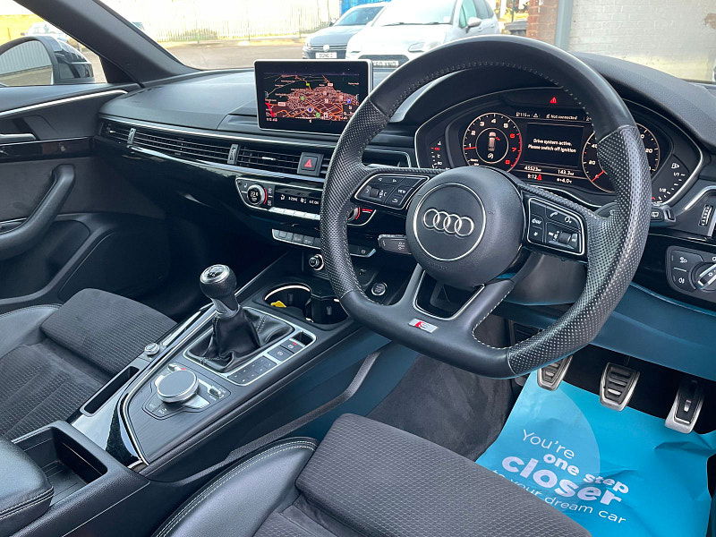 Audi A4 Avant 2.0 TFSI 35 Black Edition Estate 5dr Petrol Manual Euro 6 (s/s) (150 ps) 5dr Manual 2026