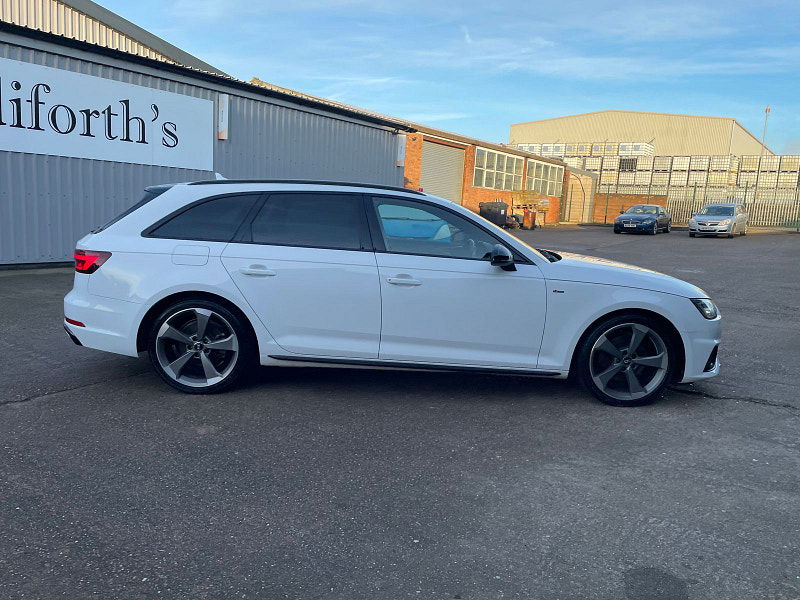 Audi A4 Avant 2.0 TFSI 35 Black Edition Estate 5dr Petrol Manual Euro 6 (s/s) (150 ps) 5dr Manual 2026