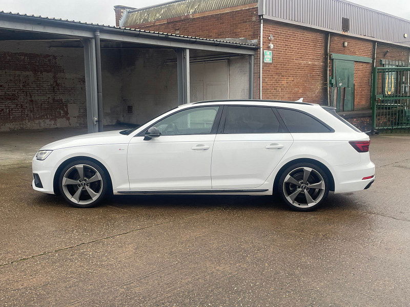 Audi A4 Avant 2.0 TFSI 35 Black Edition Estate 5dr Petrol Manual Euro 6 (s/s) (150 ps) 5dr Manual 2026