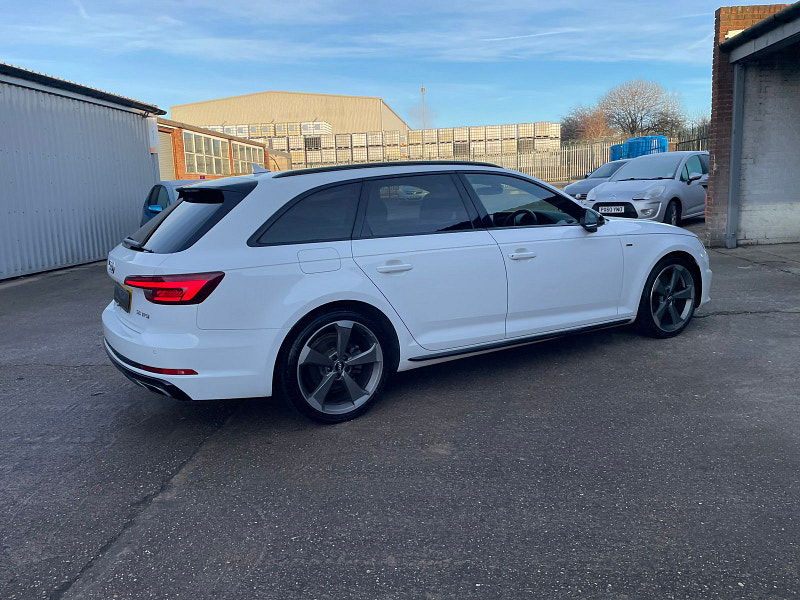 Audi A4 Avant 2.0 TFSI 35 Black Edition Estate 5dr Petrol Manual Euro 6 (s/s) (150 ps) 5dr Manual 2026