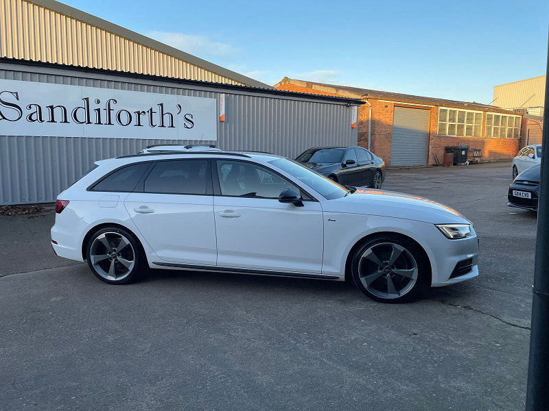 Audi A4 Avant 2.0 TFSI Black Edition Estate 5dr Petrol S Tronic Euro 6 (s/s) (190 ps) 5dr Automatic 2024