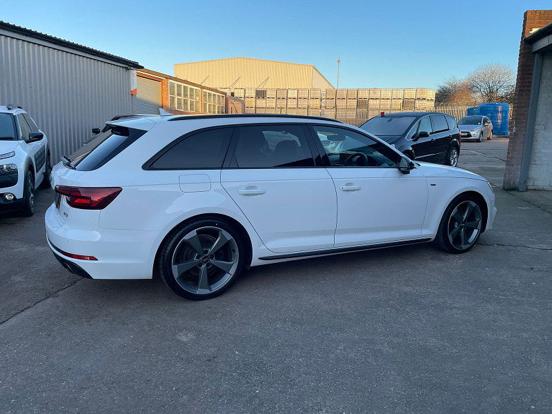 Audi A4 Avant 2.0 TFSI Black Edition Estate 5dr Petrol S Tronic Euro 6 (s/s) (190 ps) 5dr Automatic 2024