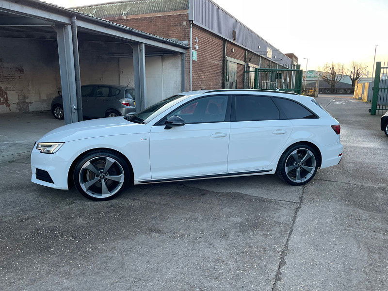 Audi A4 Avant 2.0 TFSI Black Edition Estate 5dr Petrol S Tronic Euro 6 (s/s) (190 ps) 5dr Automatic 2024