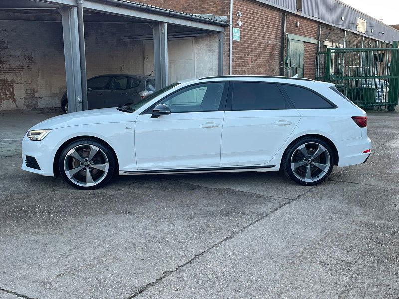 Audi A4 Avant 2.0 TFSI Black Edition Estate 5dr Petrol S Tronic Euro 6 (s/s) (190 ps) 5dr Automatic 2024