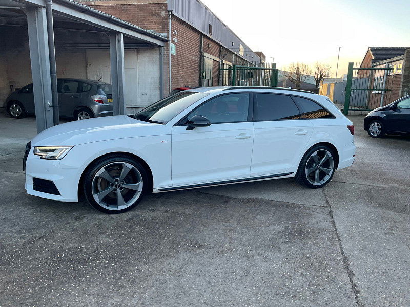 Audi A4 Avant 2.0 TFSI Black Edition Estate 5dr Petrol S Tronic Euro 6 (s/s) (190 ps) 5dr Automatic 2024