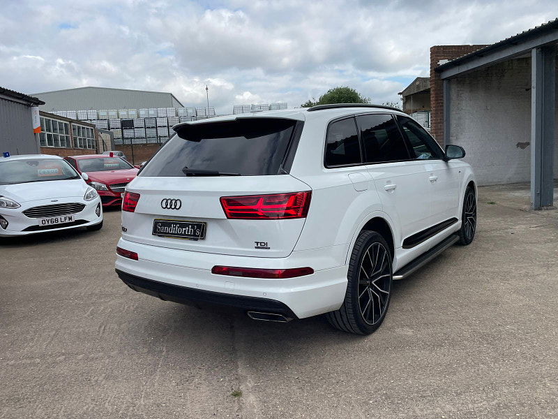 Audi Q7 3.0 TDI V6 S line SUV 5dr Diesel Tiptronic quattro Euro 6 (s/s) (218 ps) Full Black Leather. 22's 5dr Automatic 2024