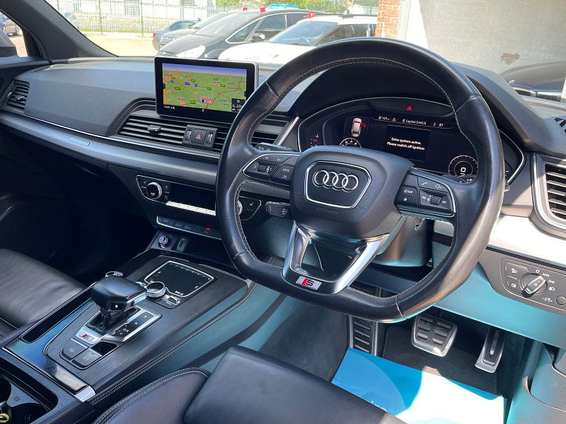 Audi SQ5 3.0 TFSI V6 SUV 5dr Petrol Tiptronic quattro Euro 6 (s/s) (354 ps) 5dr Automatic 2025