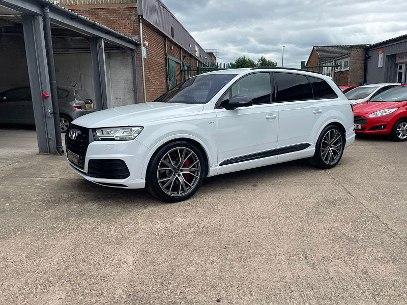 Audi SQ7 4.0 TDI V8 SUV 5dr Diesel Tiptronic quattro Euro 6 (s/s) (435 ps) 5dr Automatic 2025