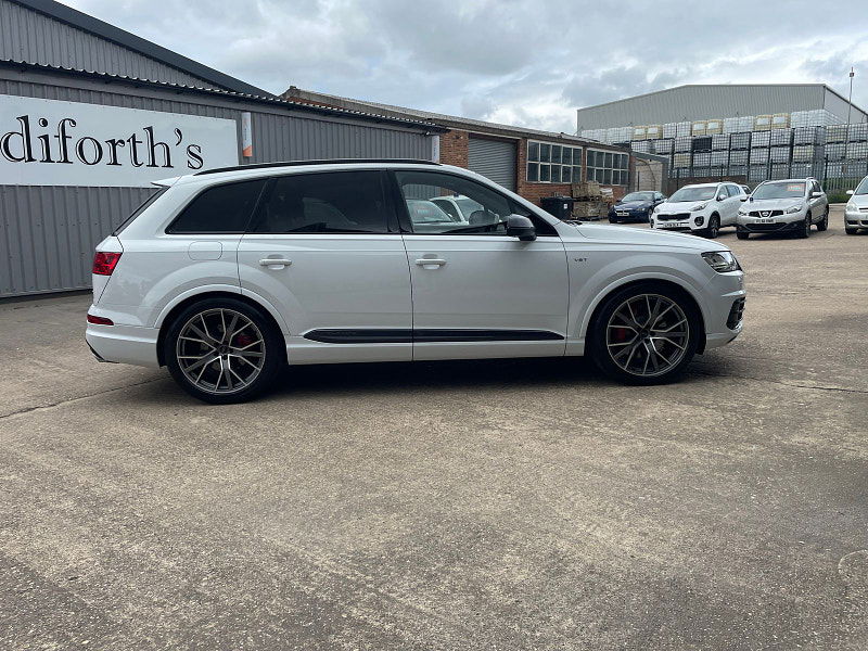 Audi SQ7 4.0 TDI V8 SUV 5dr Diesel Tiptronic quattro Euro 6 (s/s) (435 ps) 5dr Automatic 2025