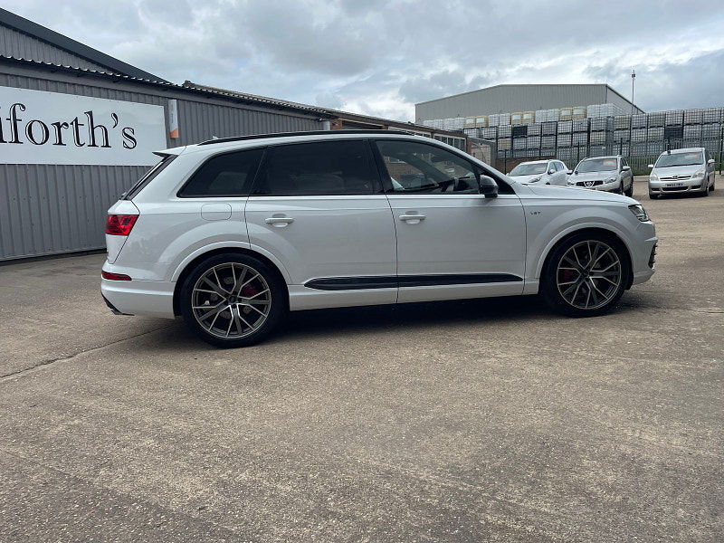 Audi SQ7 4.0 TDI V8 SUV 5dr Diesel Tiptronic quattro Euro 6 (s/s) (435 ps) 5dr Automatic 2025