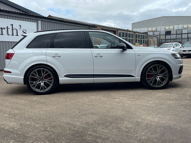 Audi SQ7 4.0 TDI V8 SUV 5dr Diesel Tiptronic quattro Euro 6 (s/s) (435 ps) 5dr Automatic 2025