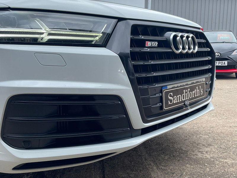 Audi SQ7 4.0 TDI V8 SUV 5dr Diesel Tiptronic quattro Euro 6 (s/s) (435 ps) 5dr Automatic 2025