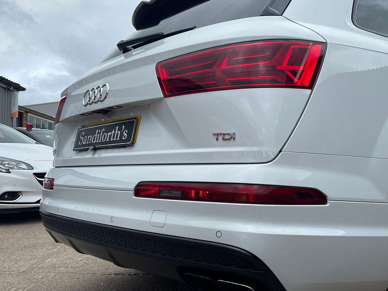 Audi SQ7 4.0 TDI V8 SUV 5dr Diesel Tiptronic quattro Euro 6 (s/s) (435 ps) 5dr Automatic 2025
