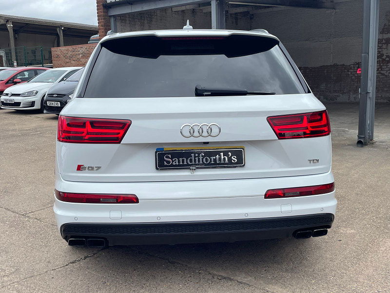 Audi SQ7 4.0 TDI V8 SUV 5dr Diesel Tiptronic quattro Euro 6 (s/s) (435 ps) 5dr Automatic 2025