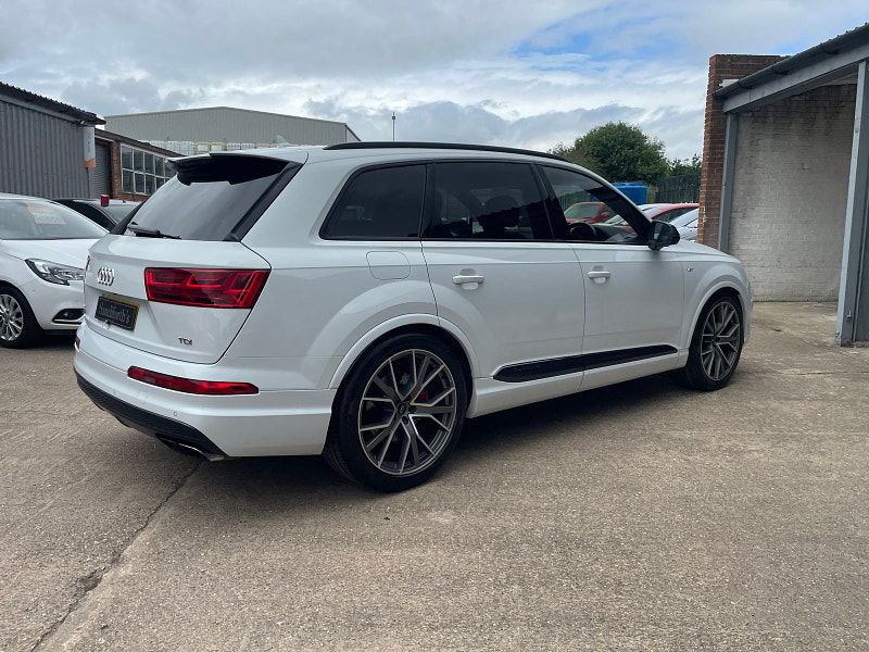 Audi SQ7 4.0 TDI V8 SUV 5dr Diesel Tiptronic quattro Euro 6 (s/s) (435 ps) 5dr Automatic 2025