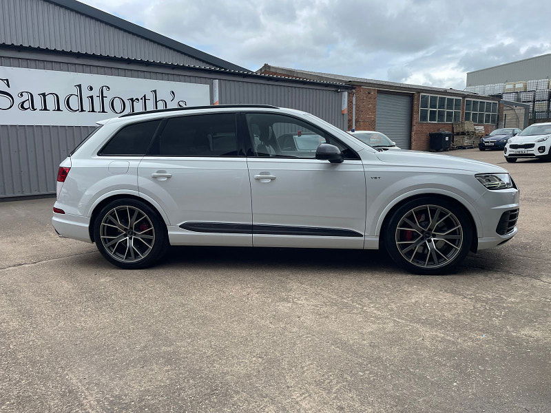 Audi SQ7 4.0 TDI V8 SUV 5dr Diesel Tiptronic quattro Euro 6 (s/s) (435 ps) 5dr Automatic 2025