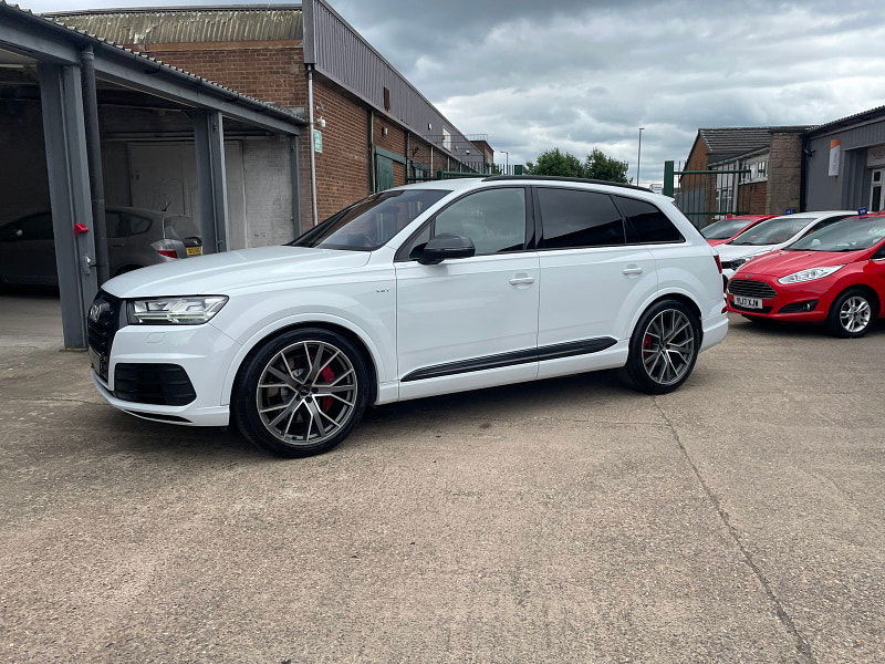 Audi SQ7 4.0 TDI V8 SUV 5dr Diesel Tiptronic quattro Euro 6 (s/s) (435 ps) 5dr Automatic 2025